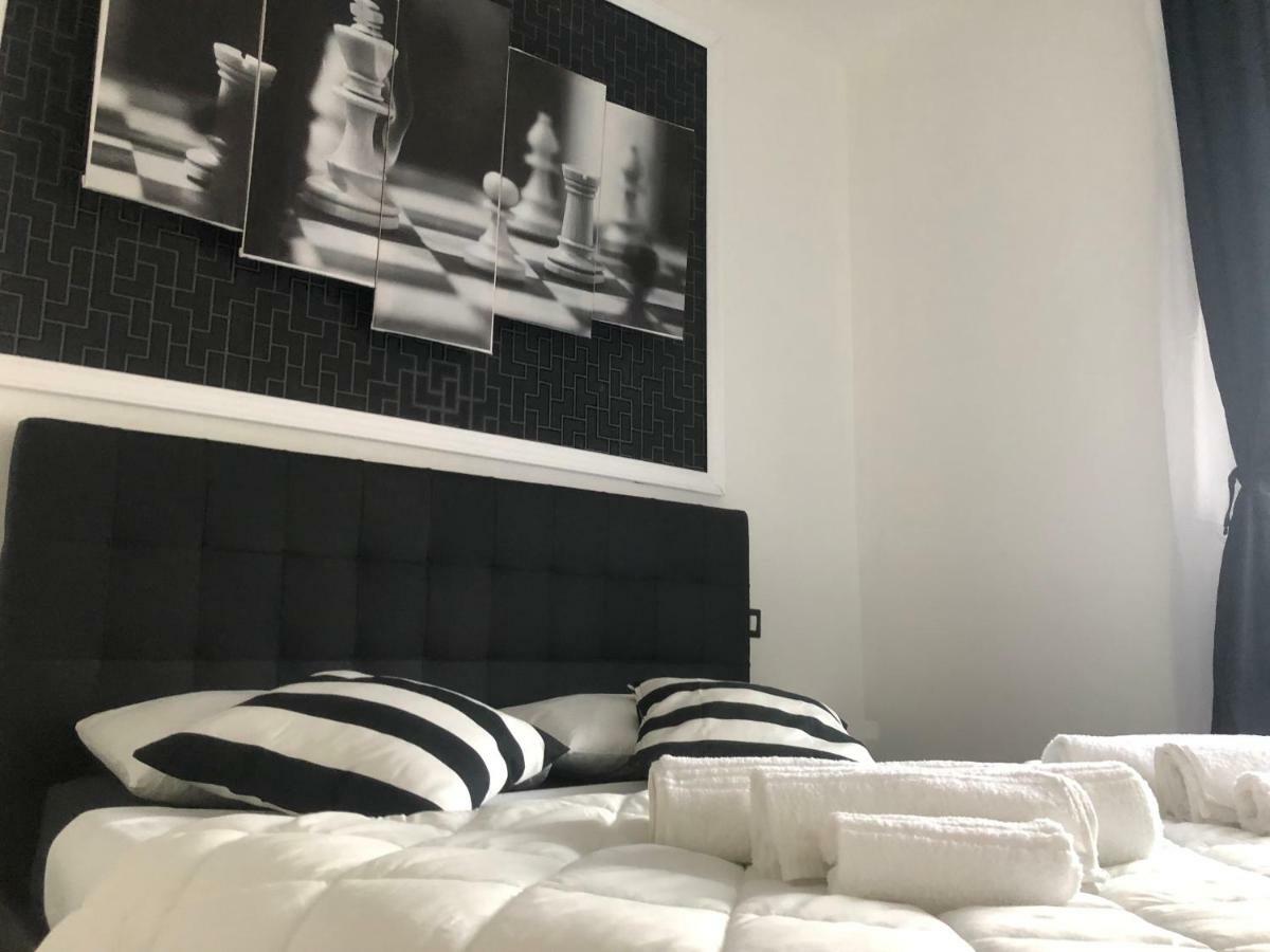 Camaldoli House Apartment Milan