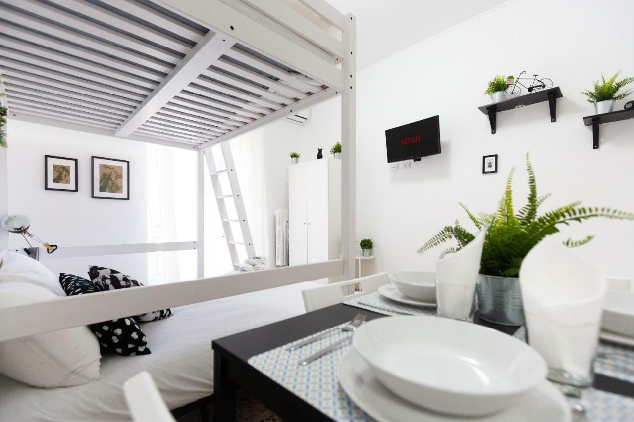 Apartment Anacreonte 7 Milan