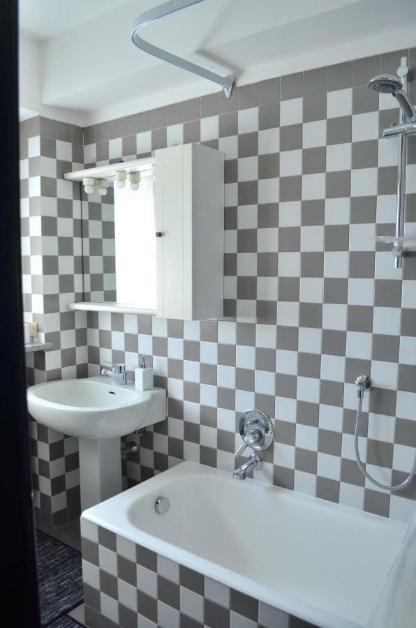 Cozy One Bedroom In Milano, Brera Apartment