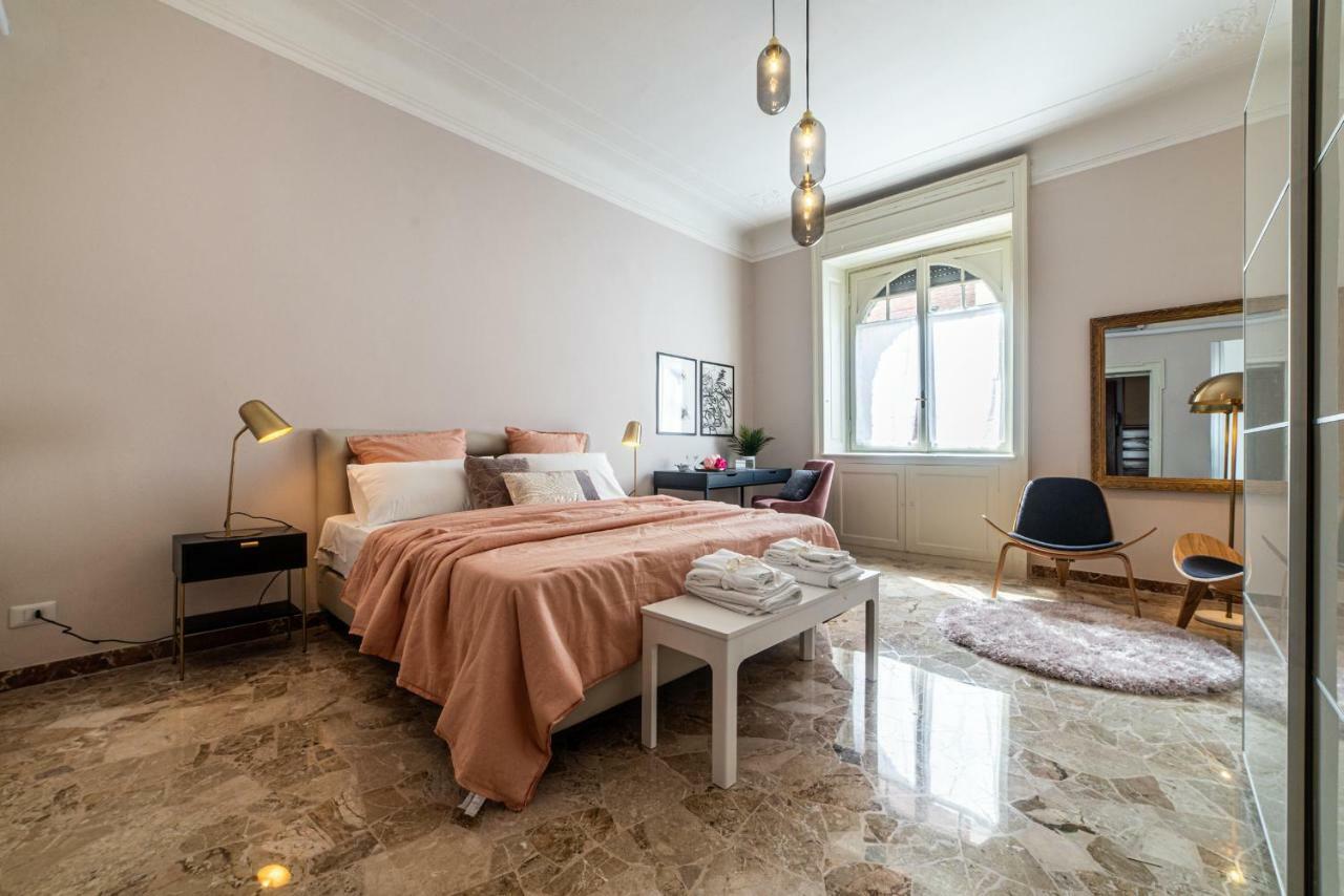 Apartment Joivy Sophisticated 3-bed Flat With Desk Milan
