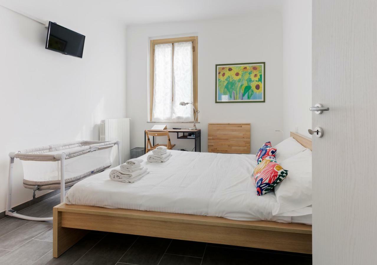 Comfortable Family Group Via Paruta Appartamento Milano