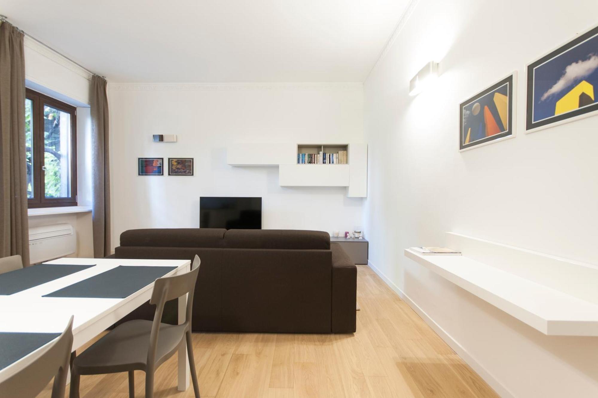 Beautiful Flat In Center Milan