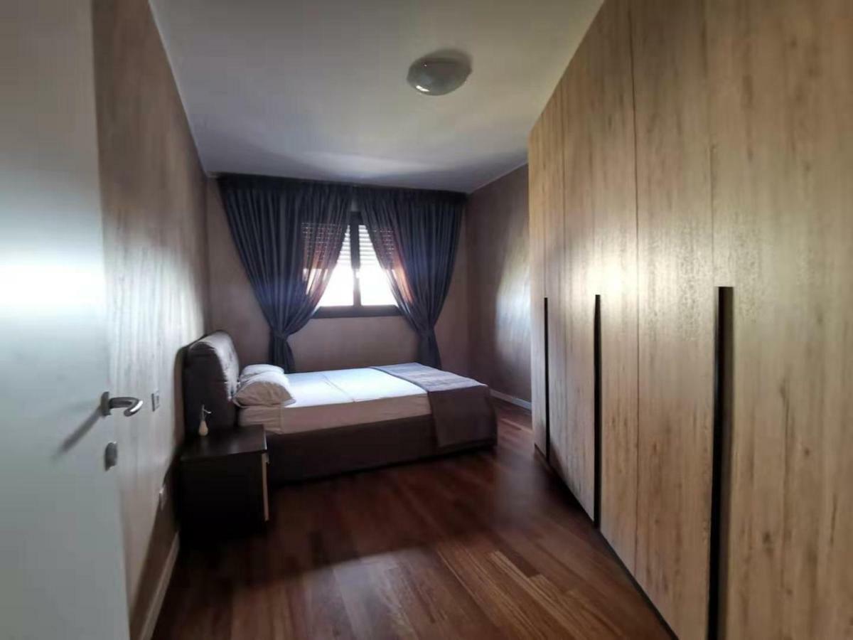 Apartment New Near Rho Fiera Milan