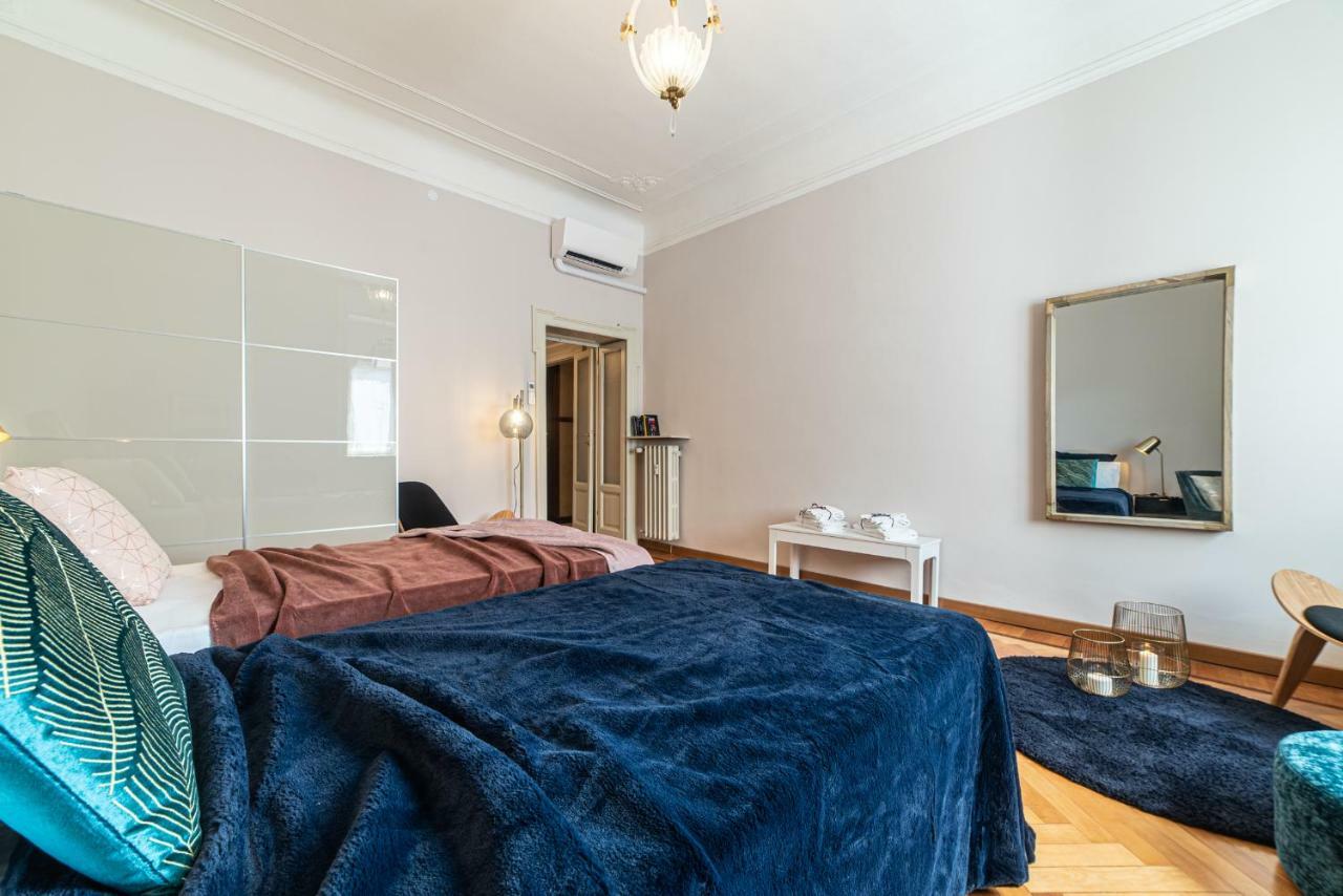 Apartment Joivy Sophisticated 3-bed Flat With Desk Milan