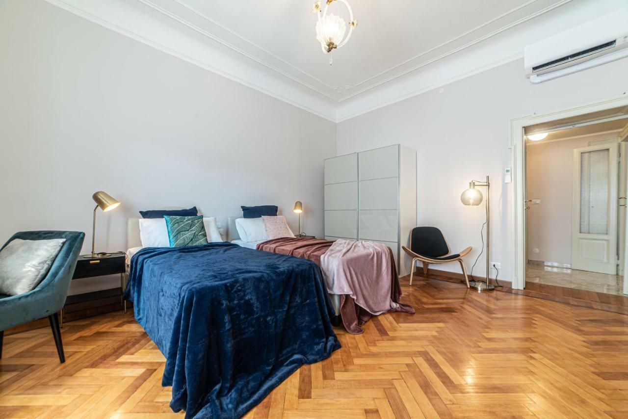 Joivy Sophisticated 3-bed Flat With Desk * Milan