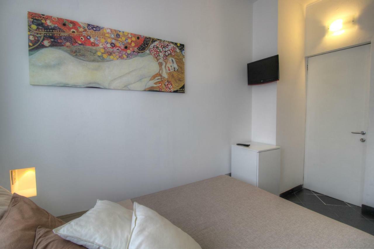 A Casa Di Ara Affittacamere *