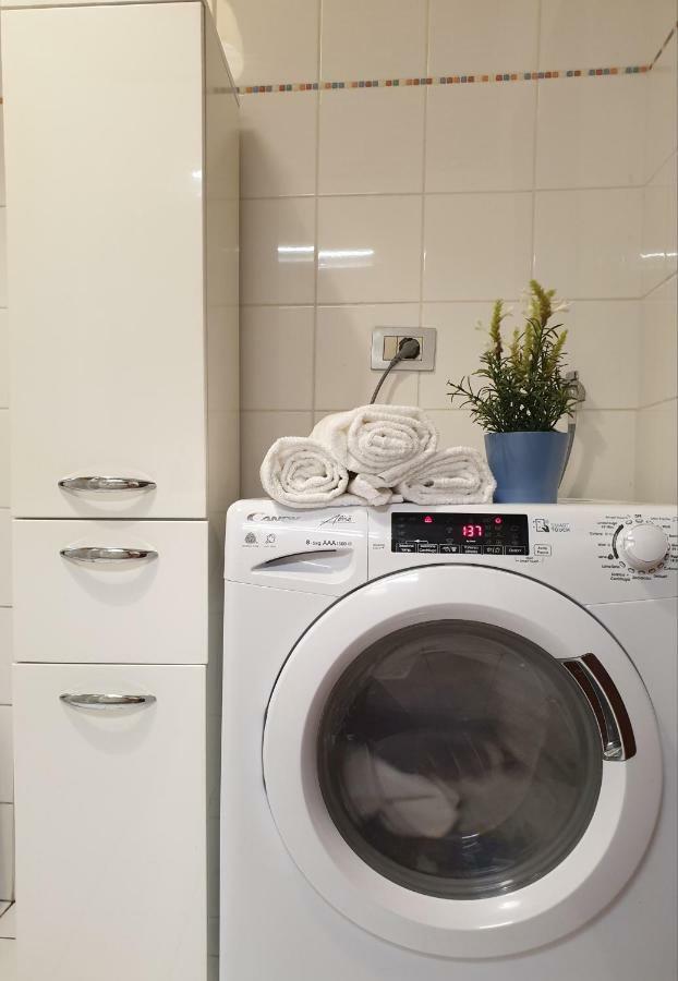 5Min Walk From Duomo! Apartment 100M2 Apartment Milan