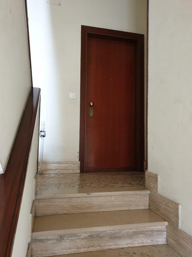 Kibilu - Via Console Marcello * Milan