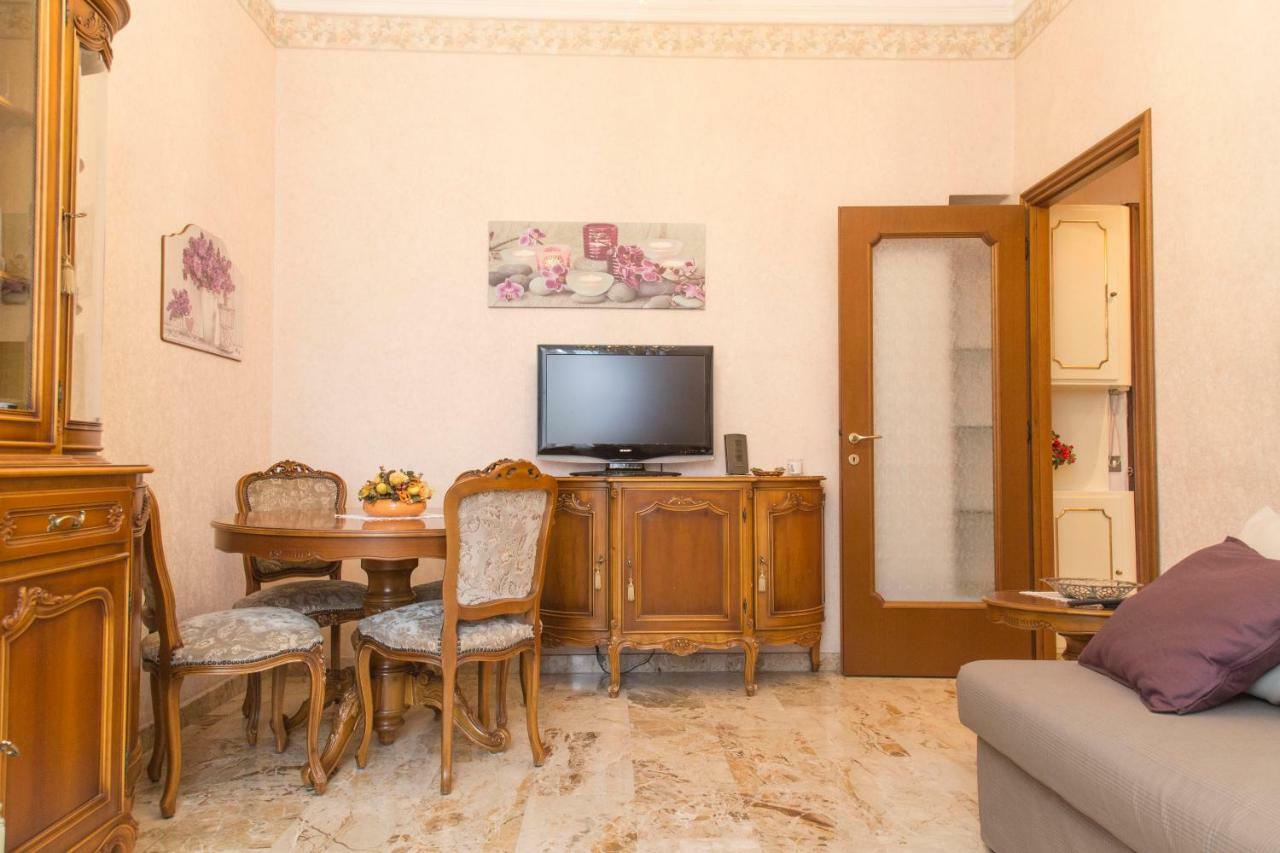 Elegant&cozy In Studi Appartamento