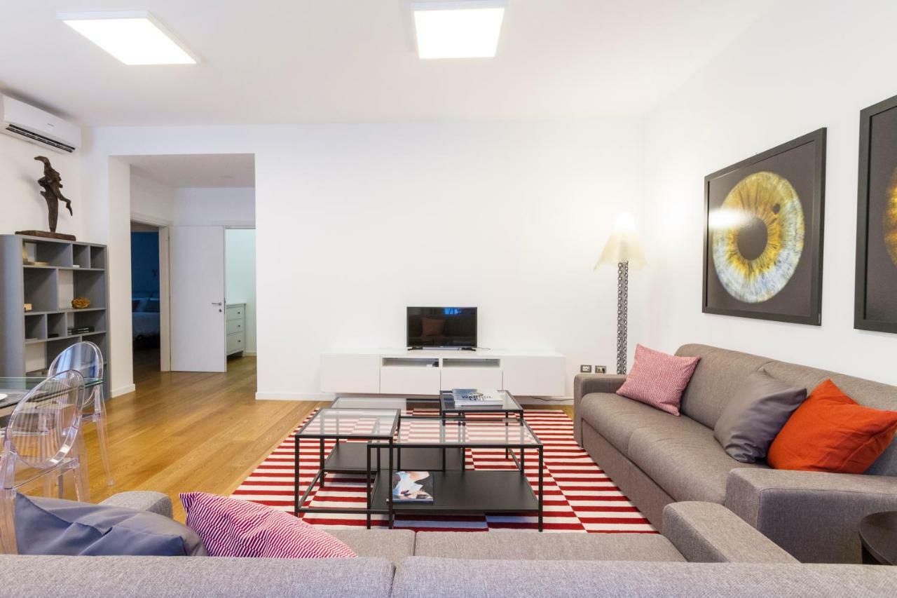 Apartment Annydi Art In Duomo Milan