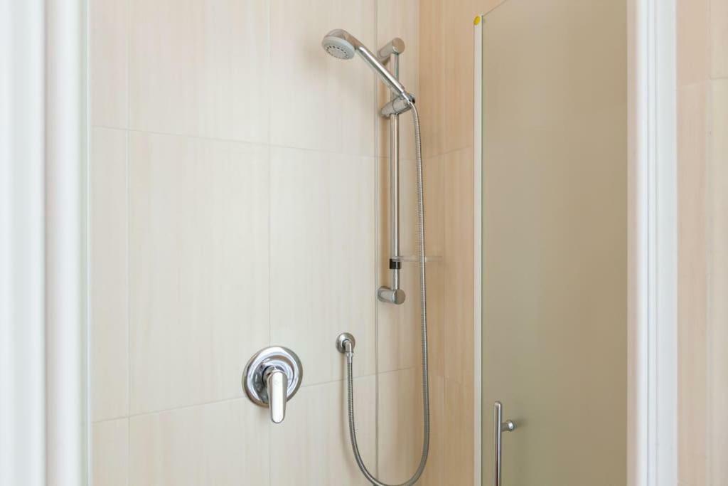 Apartment Spacious And New In Citta Studi Milan