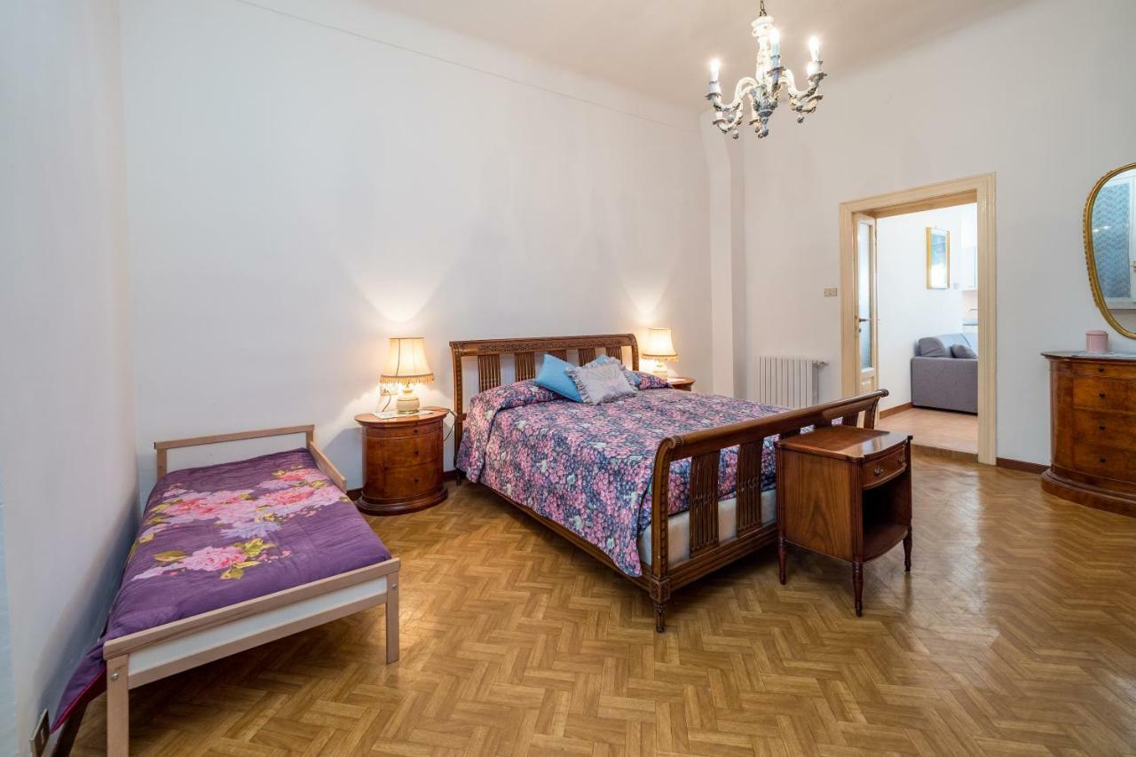 Viale Corsica * Milan