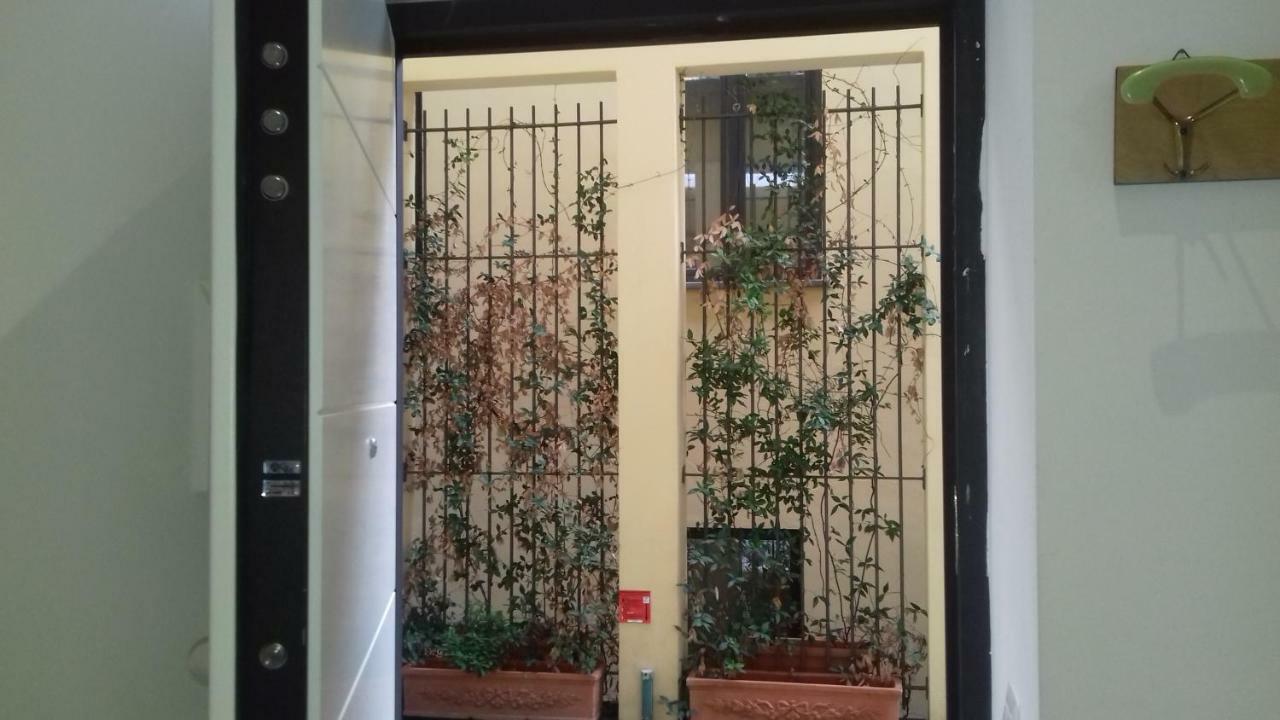 10 Via Giuseppe Sirtori Apartment Milan