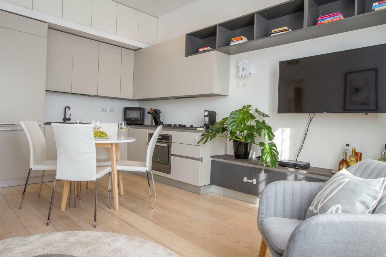 Apartment Luxury And Spacious Milan
