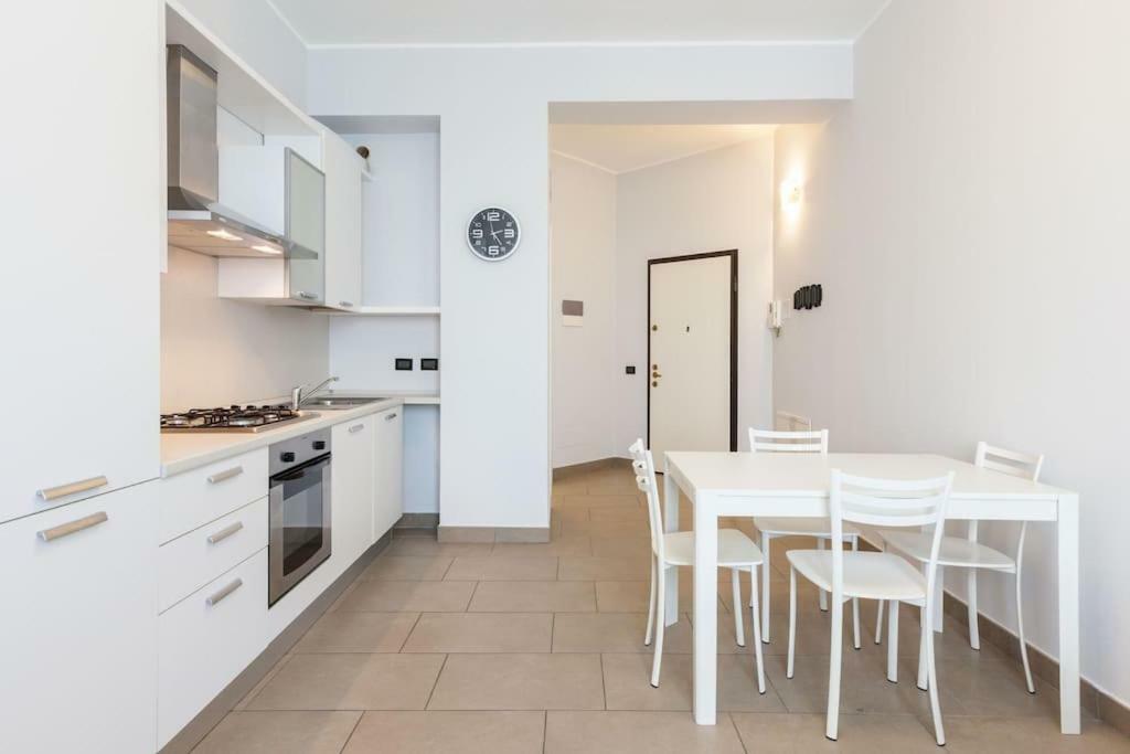 Apartment Spacious And New In Citta Studi Milan