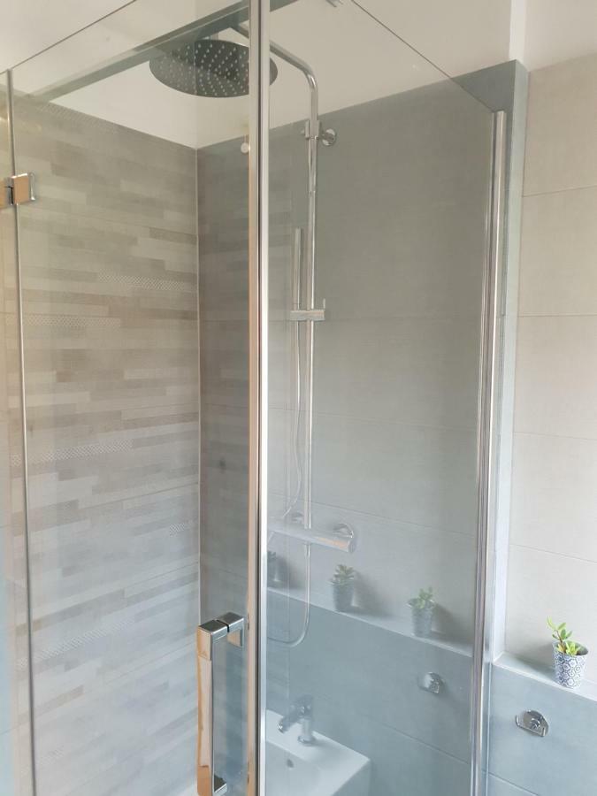 34 Via Giulio Carcano Apartment *