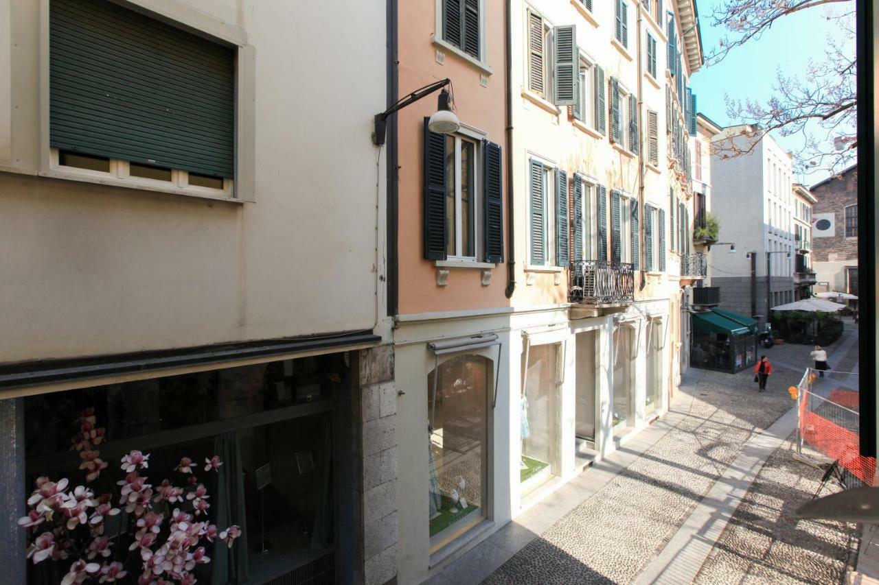 Apartamento Hozyhome - Lovely Flat In Via Madonnina 23 *