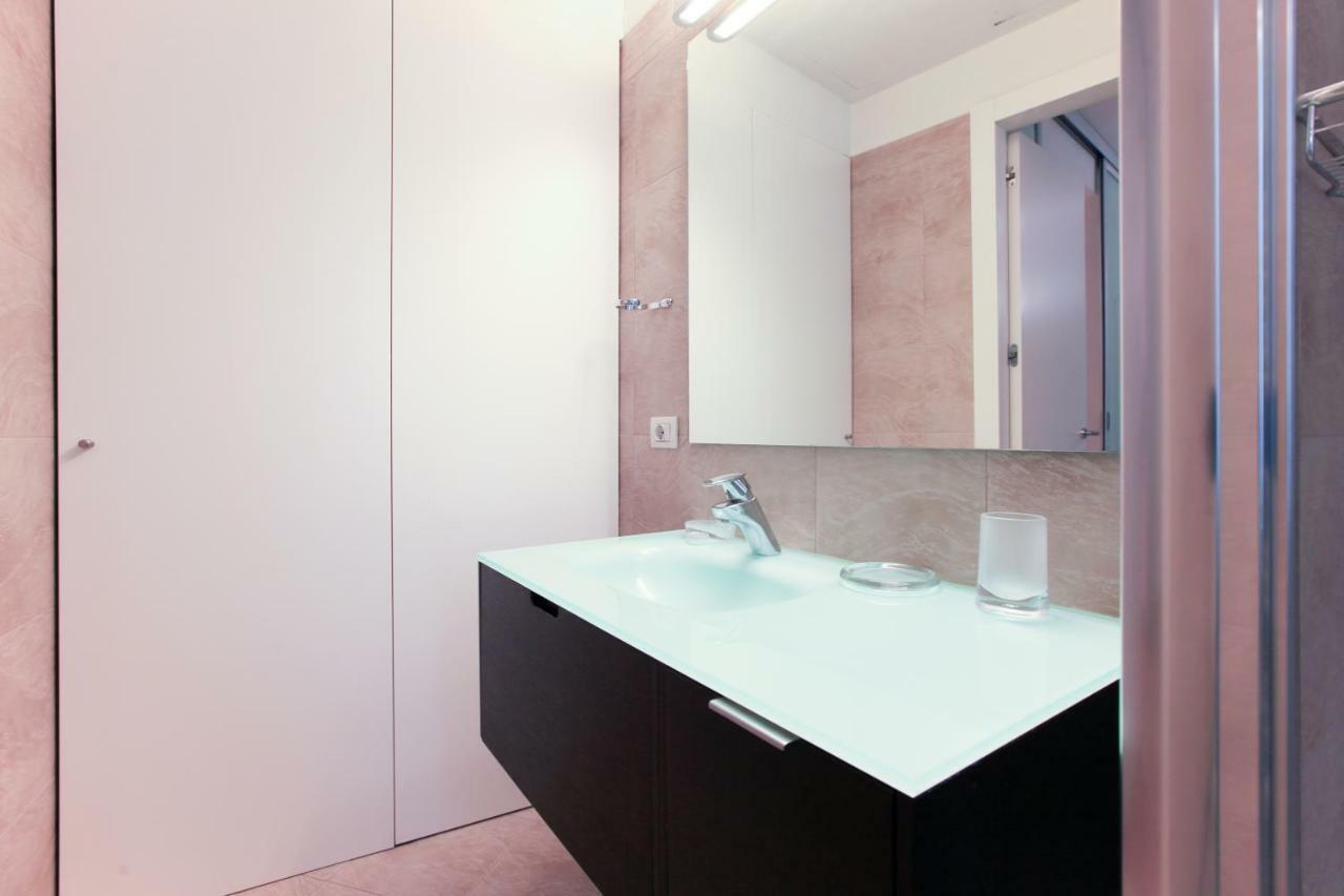 Hozyhome - Lovely Flat In Via Madonnina 23 * Milan