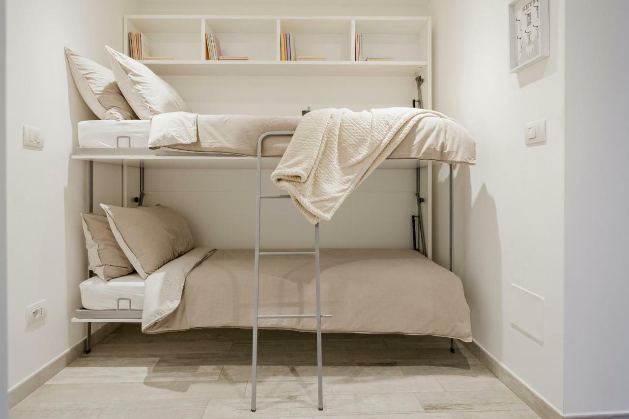 Charming On The Darsena Navigli - Pulizia Eccezionale Apartment