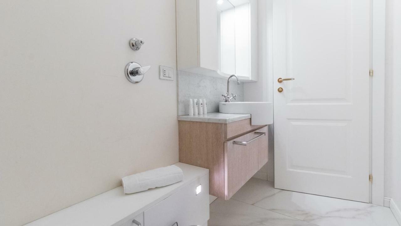 Italianway - Durini 23 Milan