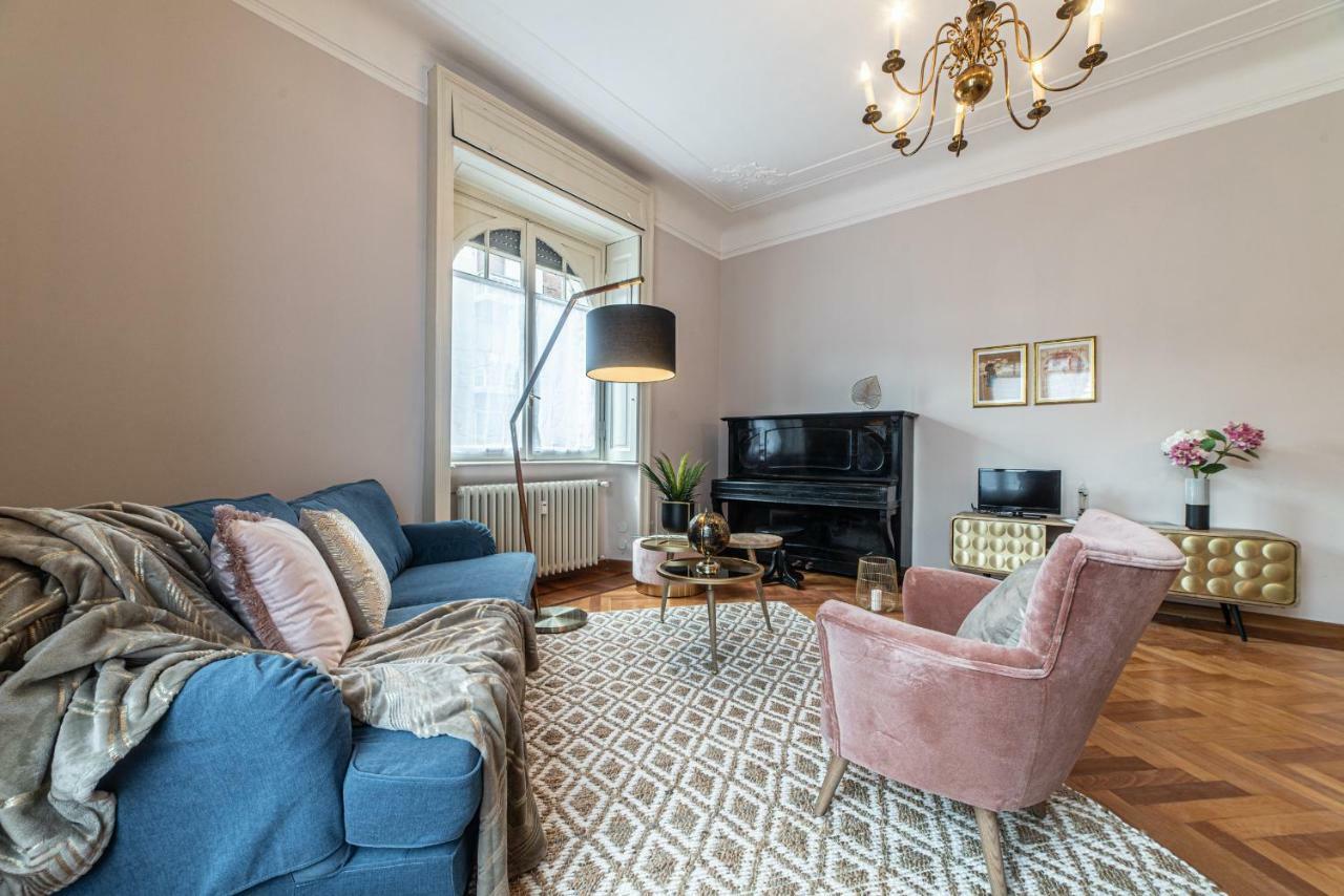 Joivy Sophisticated 3-bed Flat With Desk Apartment