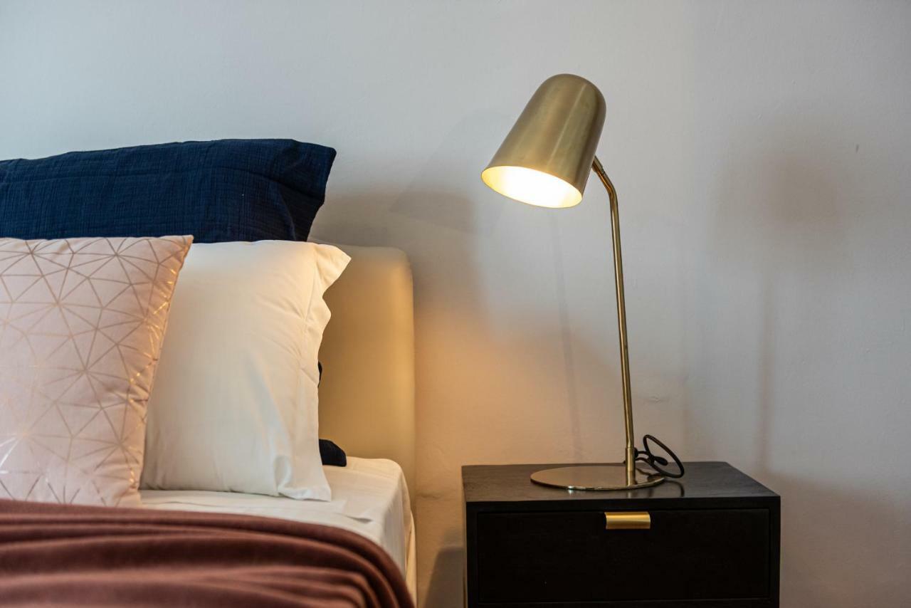 Joivy Sophisticated 3-bed Flat With Desk Apartment Milan