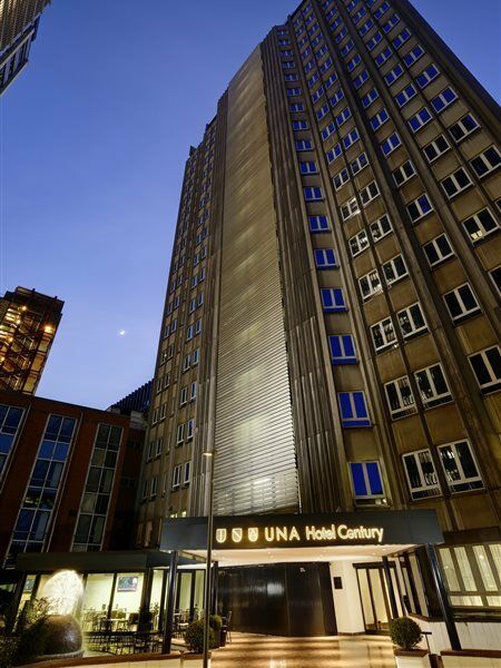 Century Hotel 4*