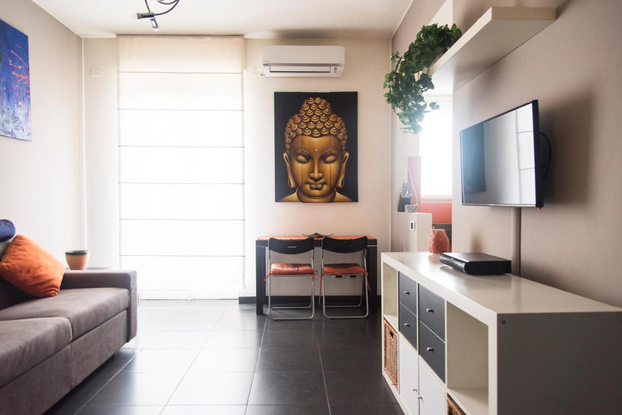 High Rise Flat Near Metro Stop Apartment Milan