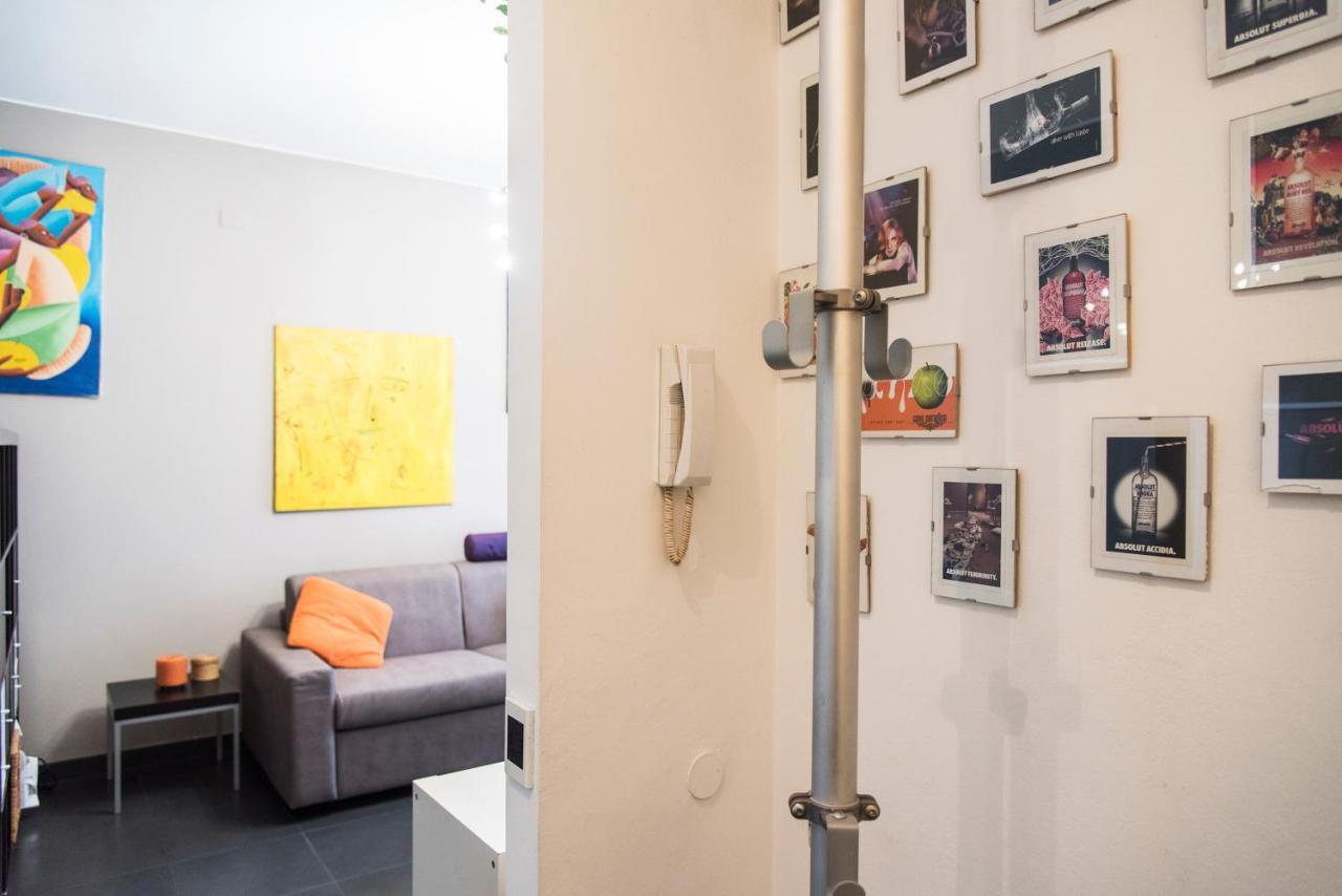 High Rise Flat Near Metro Stop Apartment Milan