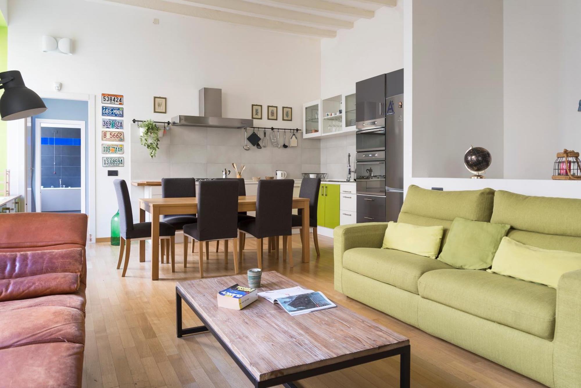 Loft Porta Romana Apartment
