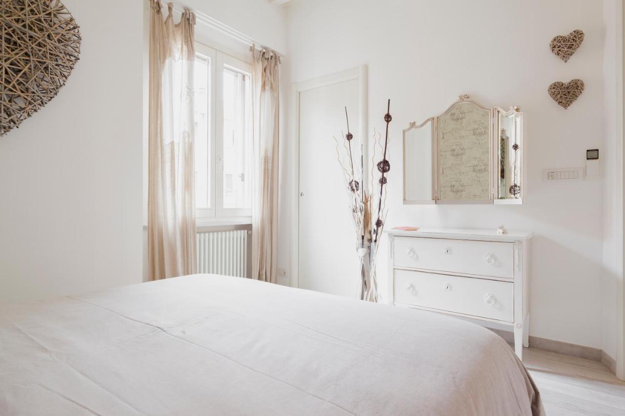 Charming On The Darsena Navigli - Pulizia Eccezionale Apartment Milan