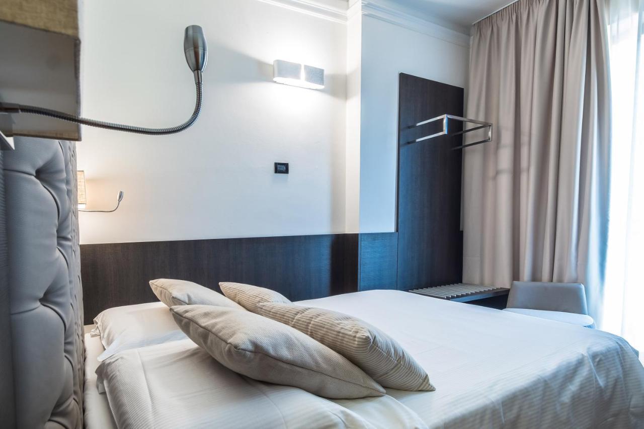 Mythos Hotel 3*