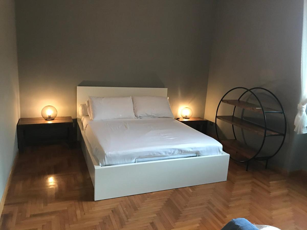 Porta Romana Metro Station Apartment *