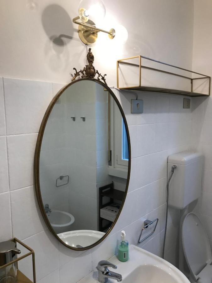 Porta Romana Metro Station Apartment