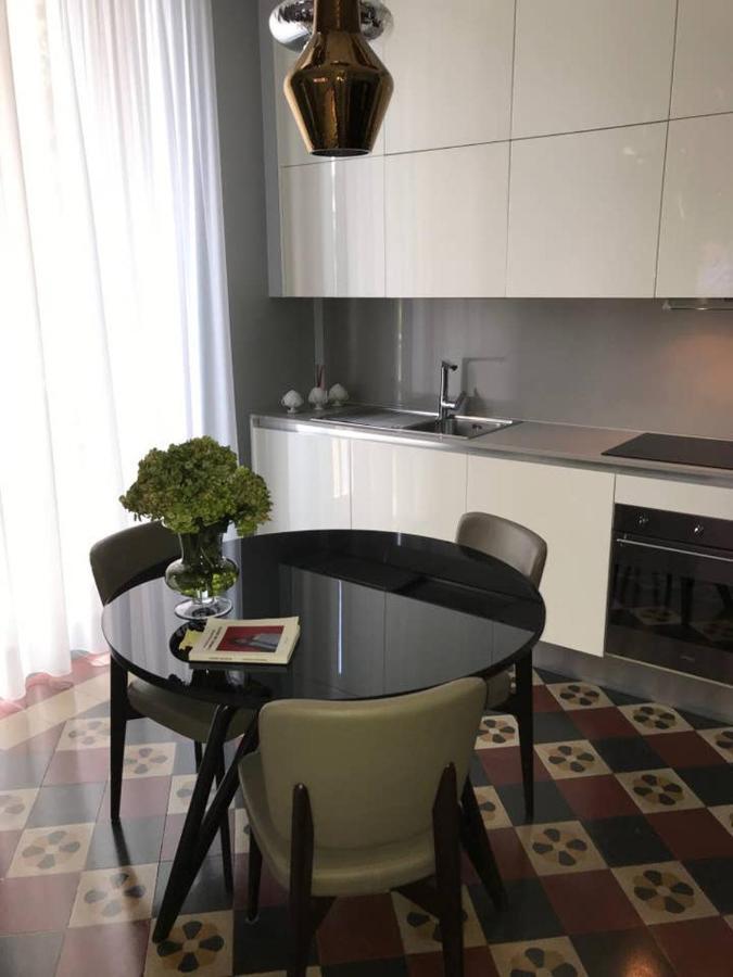 A Casa Di... * Milan