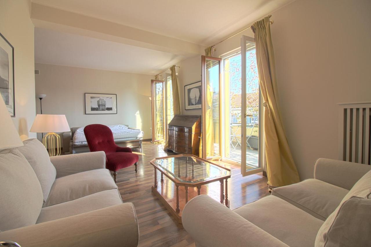 Montenapoleone - Sant Andrea Charme Penthouse Milão