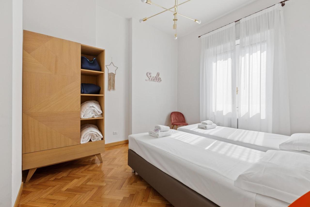 Roomy Duomo & San Babila Milan
