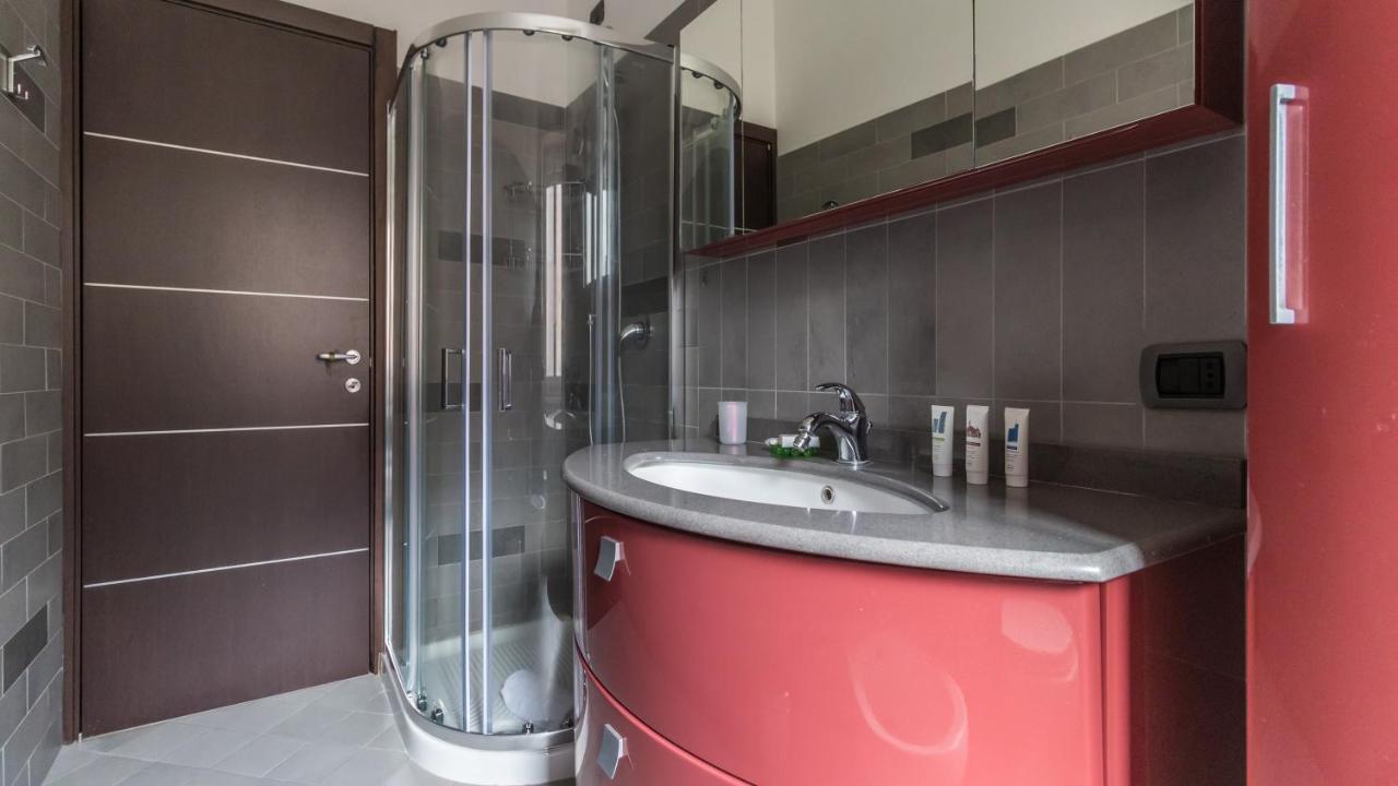 Italianway - Antonia Pozzi 5 * Milano