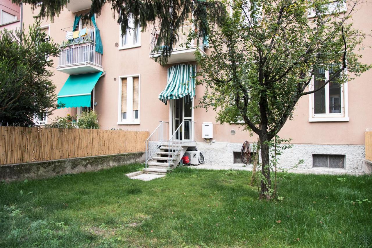 1 Bedroom Flat With Garden *
