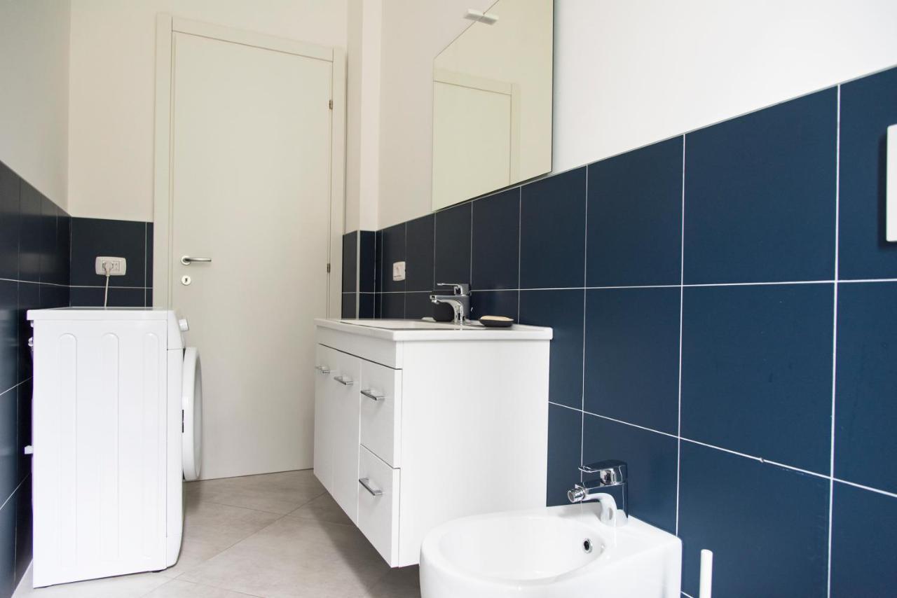 1 Bedroom Flat With Garden Apartment *