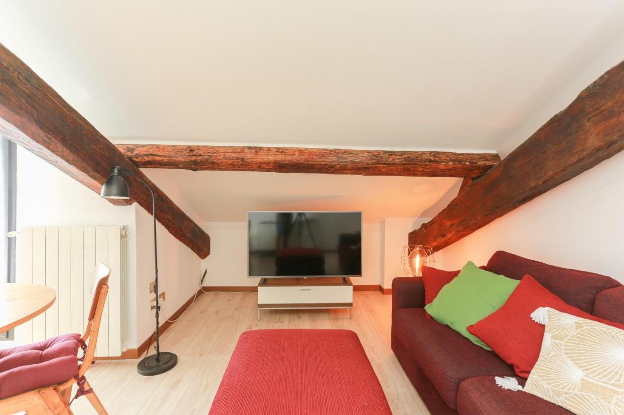 The Best Rent - Cozy Attic With View Apartment *