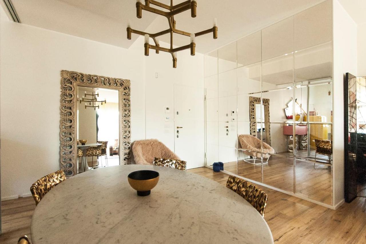 Apartment Luxury Designer Space In Shopping District *
