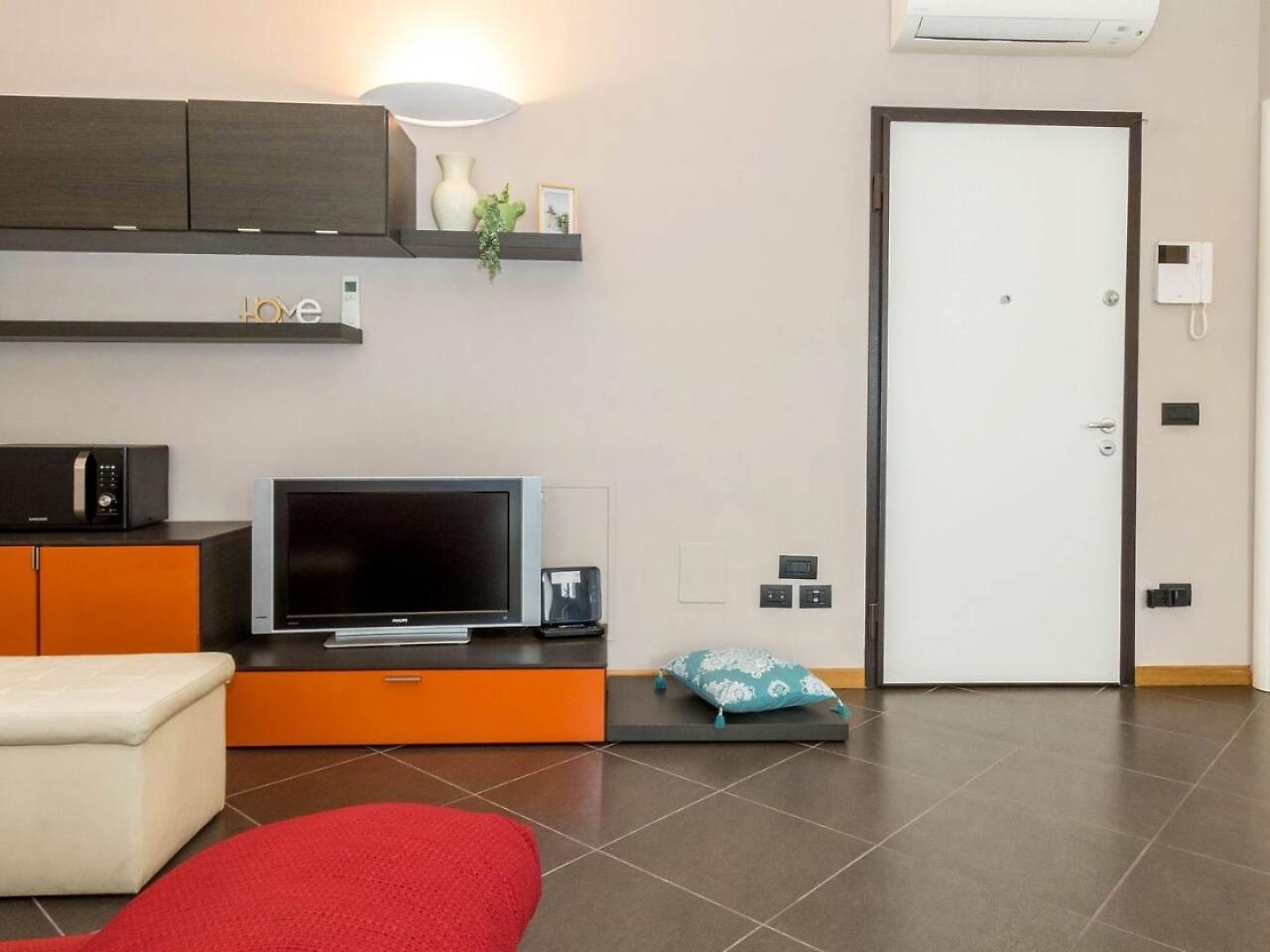 Altido For 4 With Terrace In A Quiet Residential Area * Milan