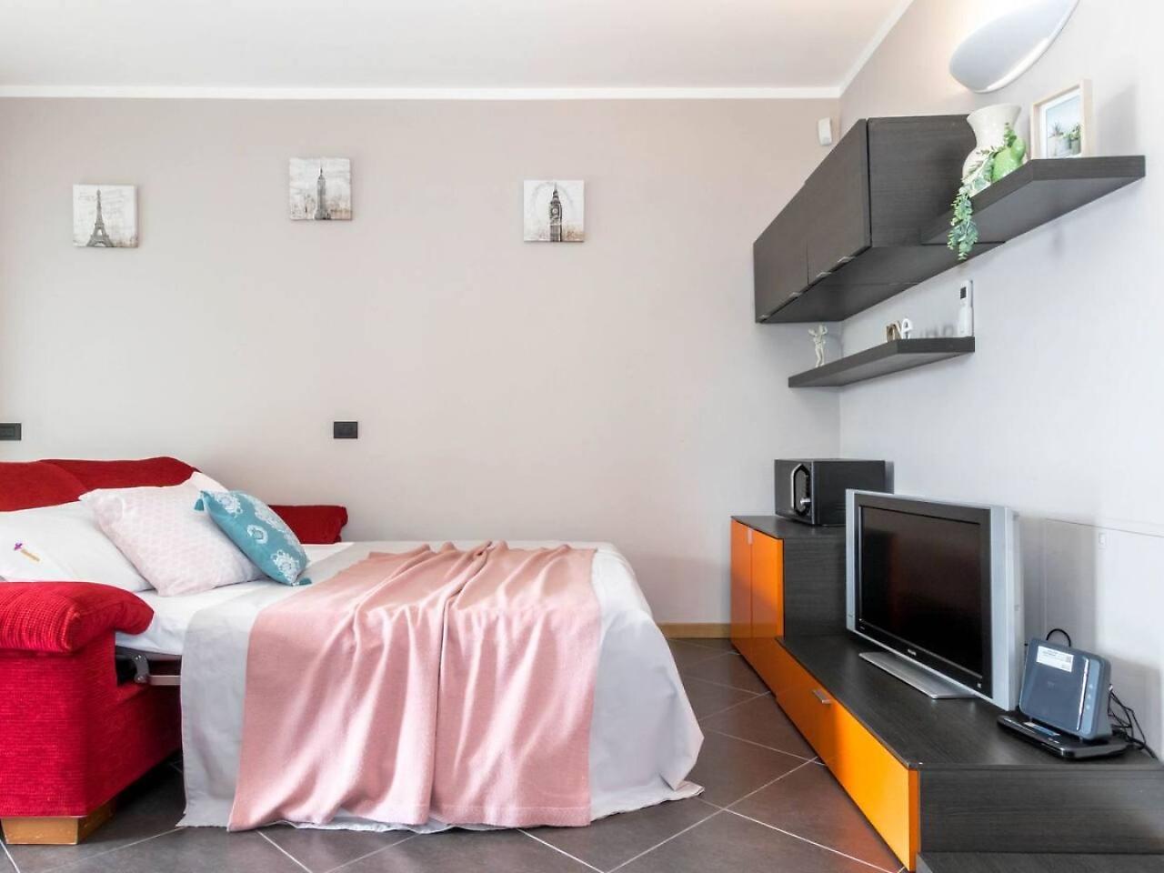Apartment Altido For 4 With Terrace In A Quiet Residential Area *