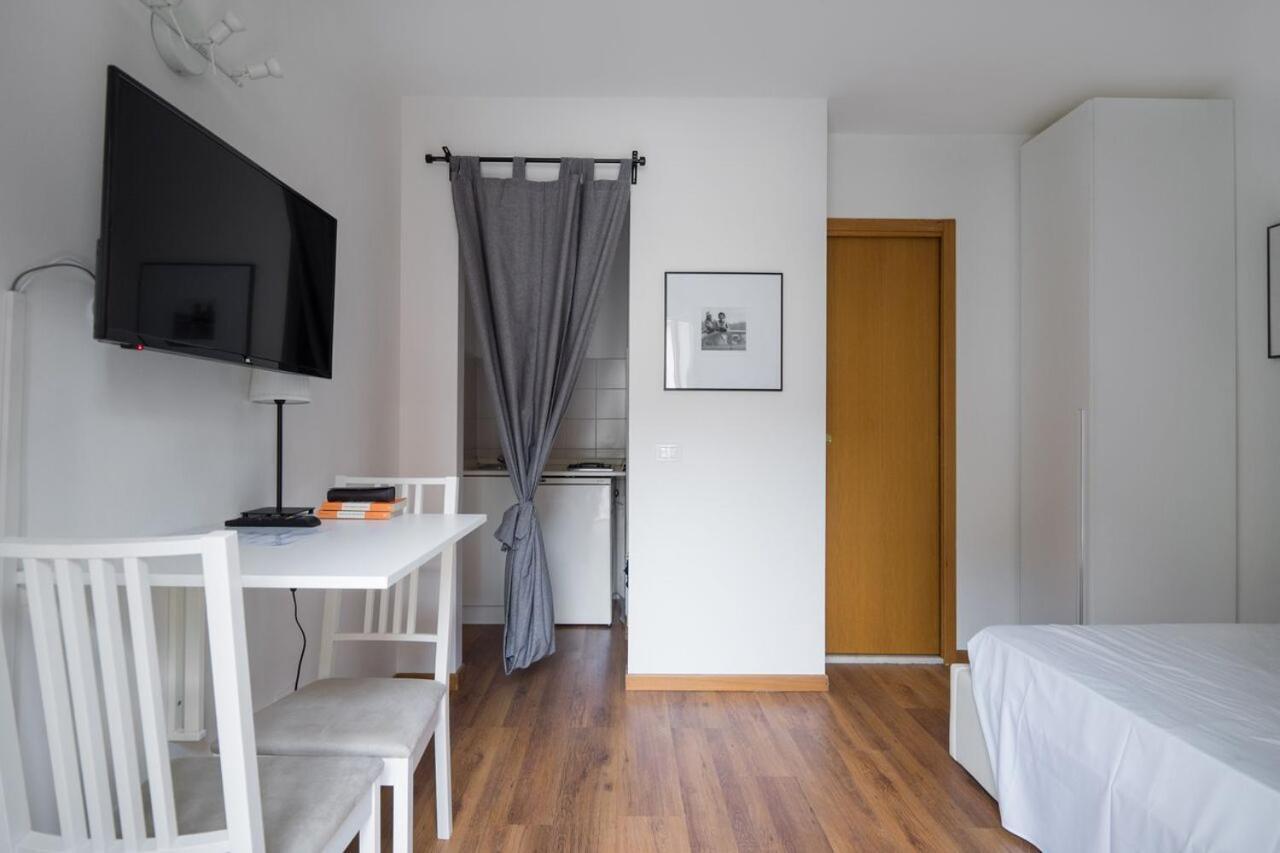 Cadorna Center Studio-by Flatscollection Apartment *