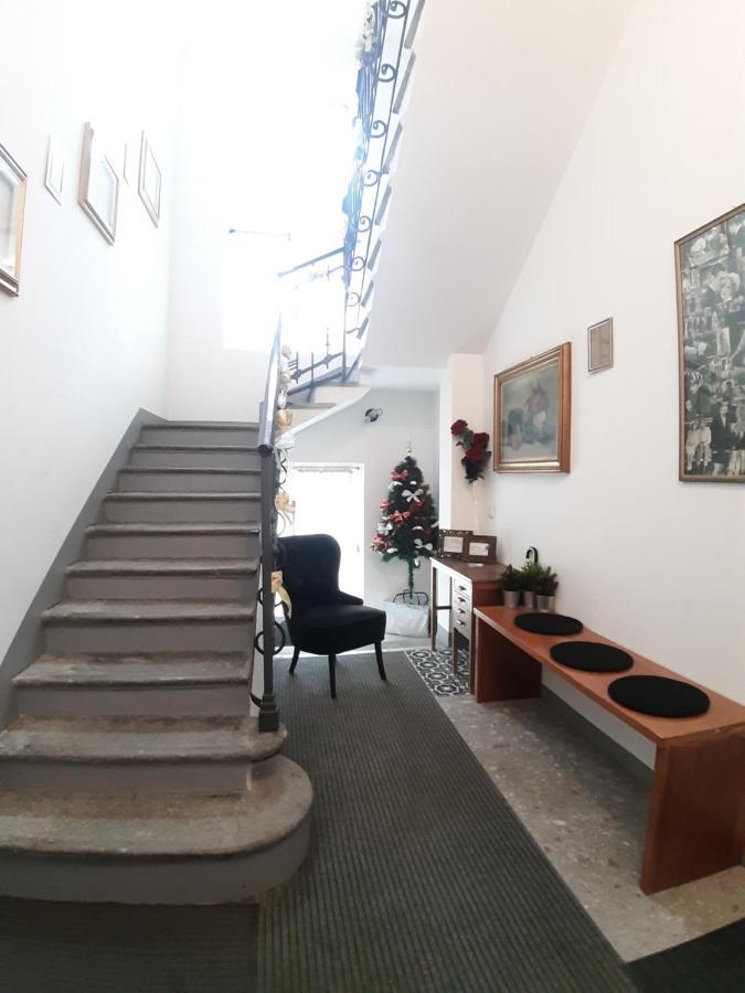 Central Station Open Space Apartment