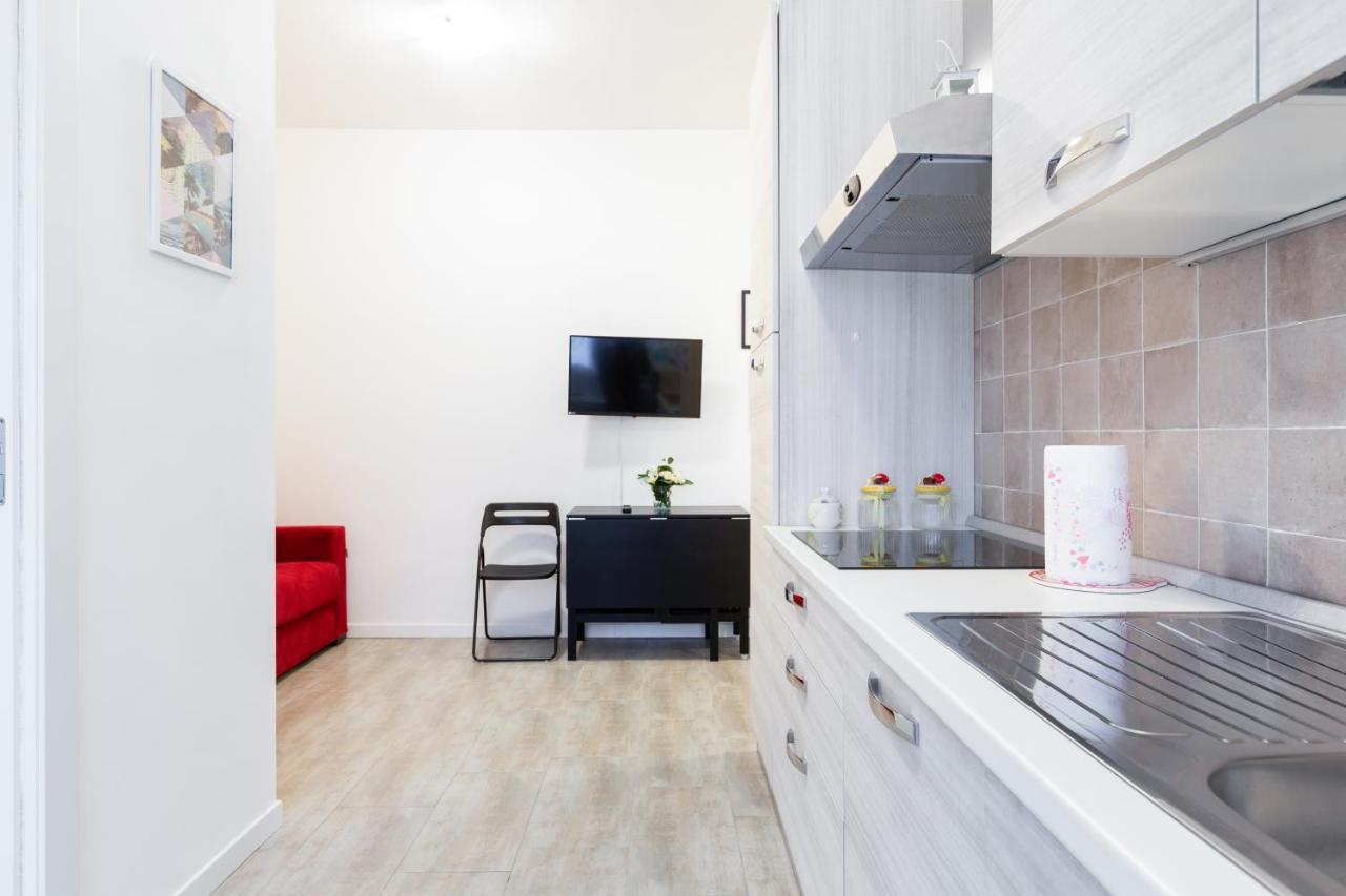 Renovated Flat Subway Yellow Line Appartamento