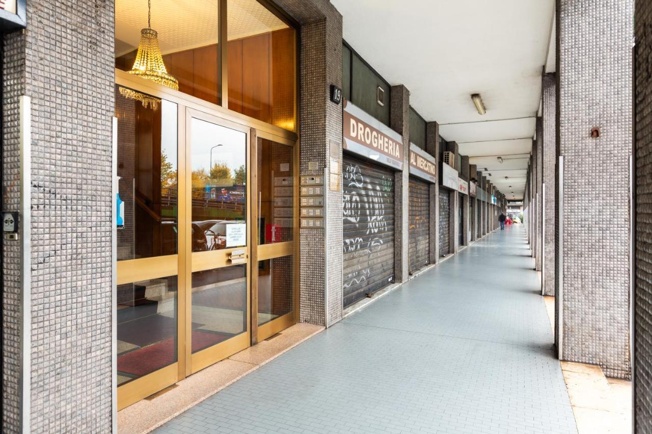 Renovated Flat Subway Yellow Line Appartamento