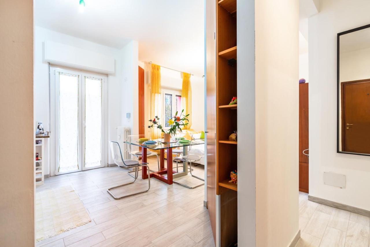 Gambara Bright Flat Apartment