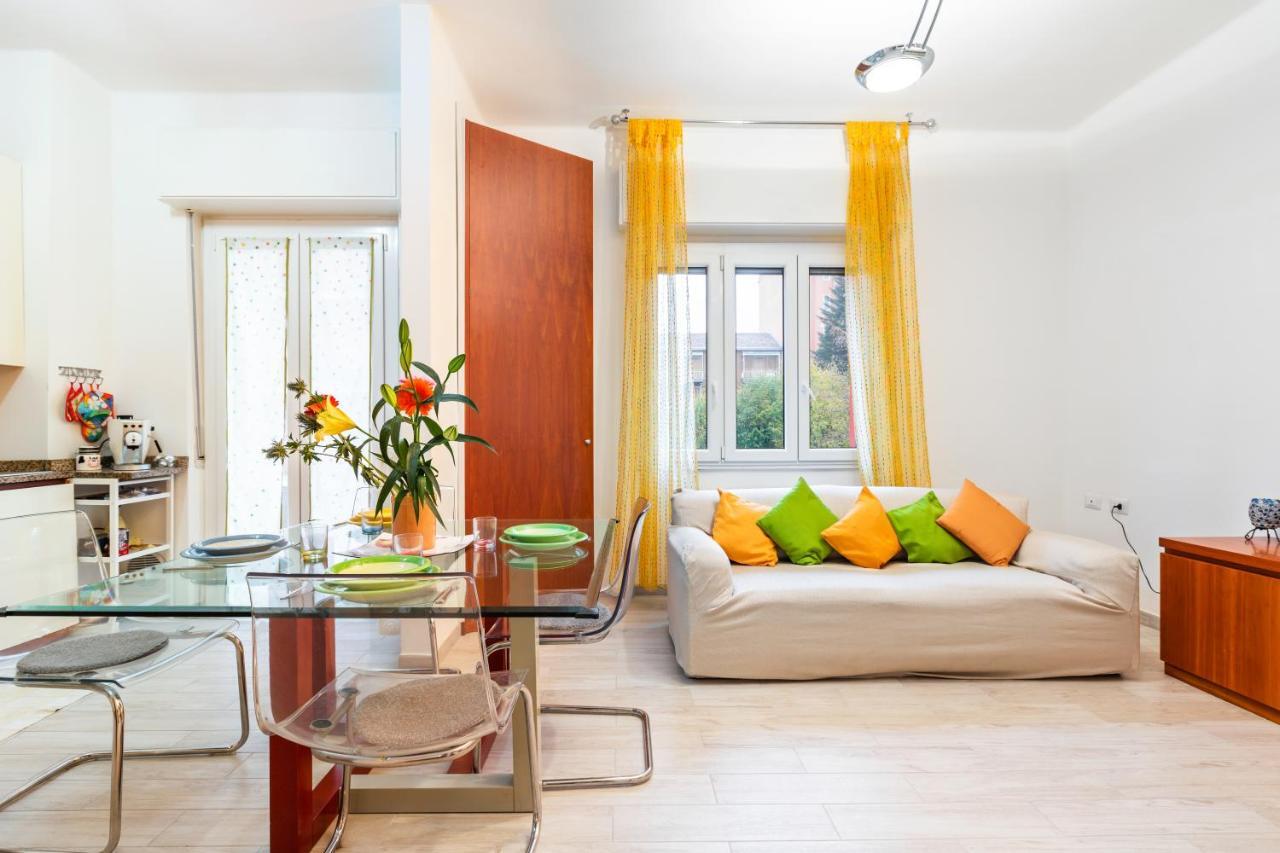 Gambara Bright Flat Apartment